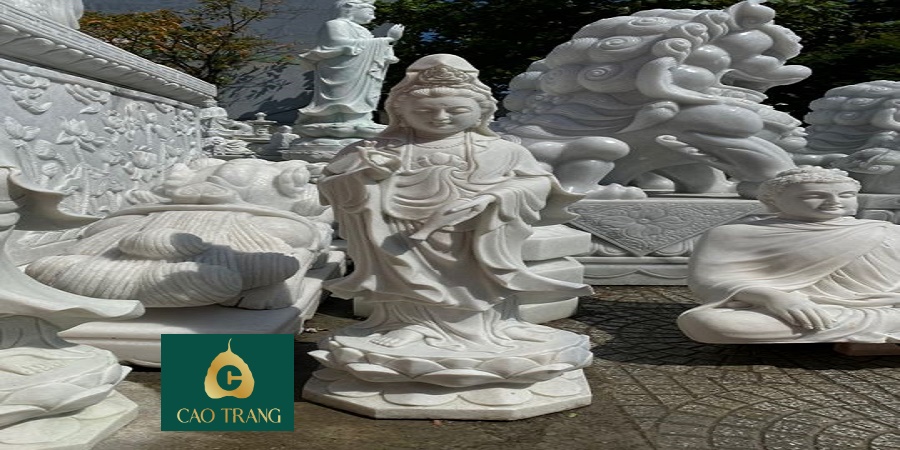 Tượng Phật Quan Âm Bồ Tát Bằng Đá Tại TPHCM